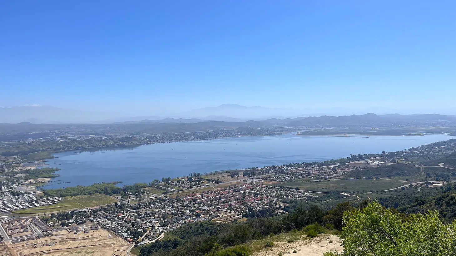 Photo of Lake Elsinore
